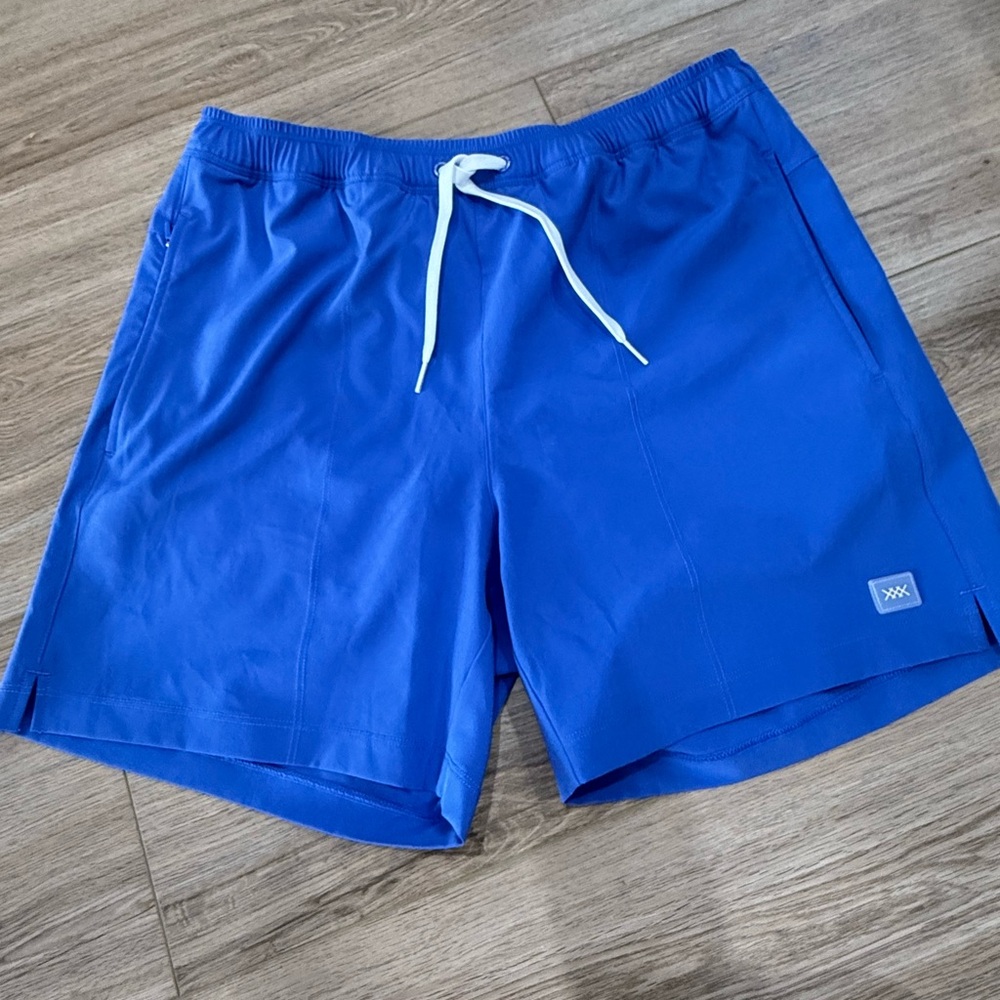 BNWT Rhone Aquaro Blue R&R Trunk Short Sz Medium